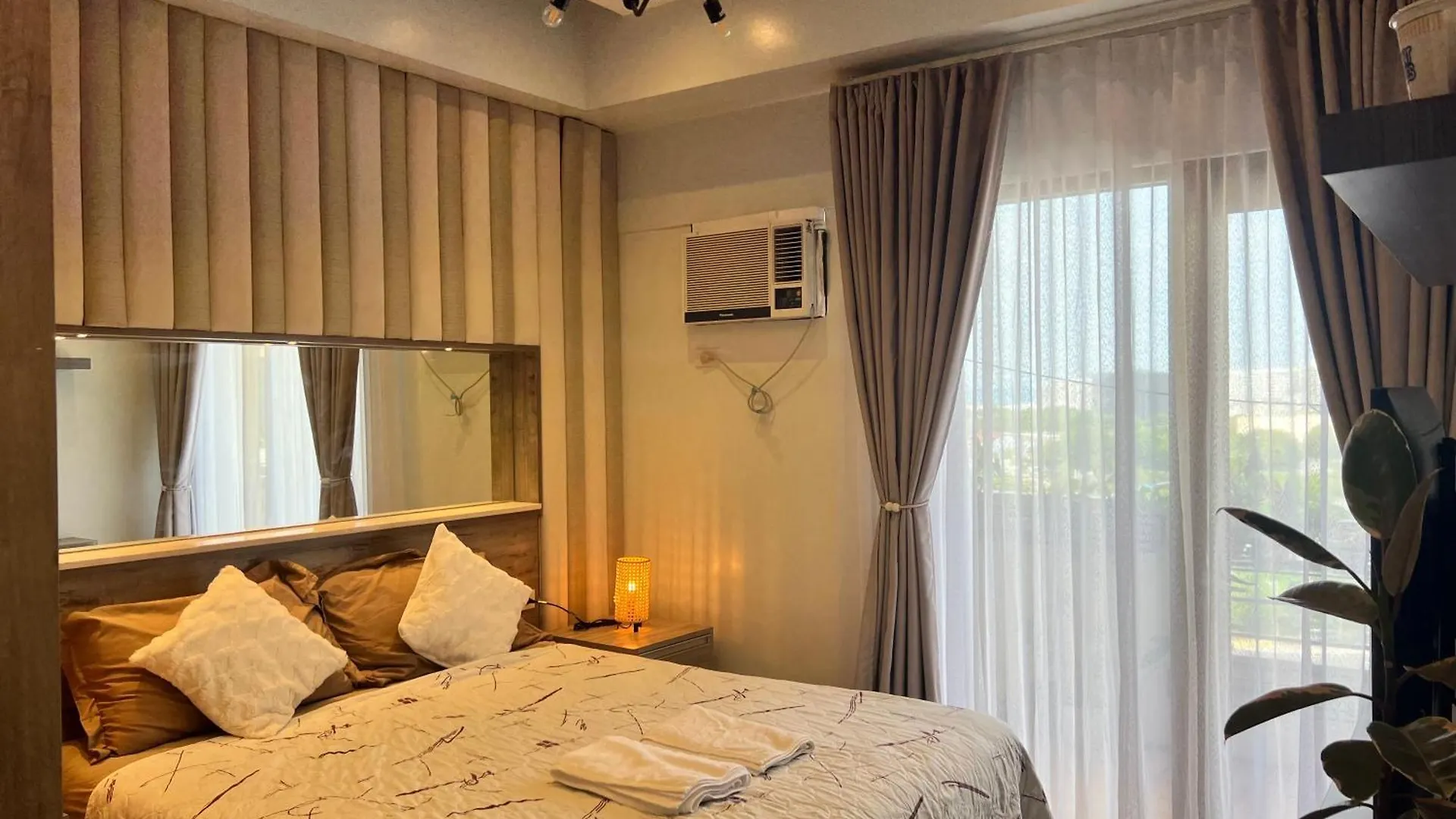 Apartment 1 Bedroom Penthouse Condo Near Airport Naia Manila